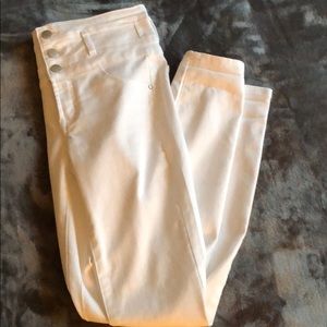 white high waisted jeans